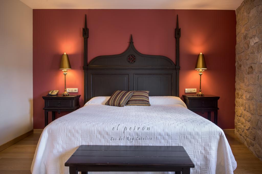 El Peiron Hotel Sos del Rey Católico Eksteriør billede