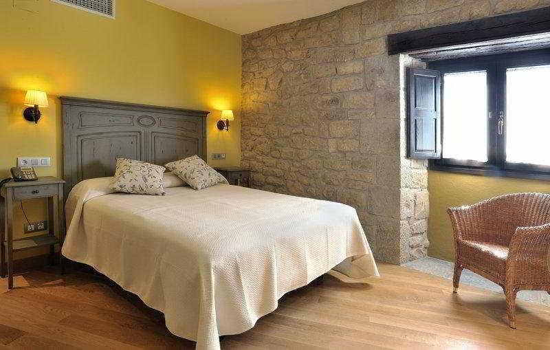 El Peiron Hotel Sos del Rey Católico Eksteriør billede