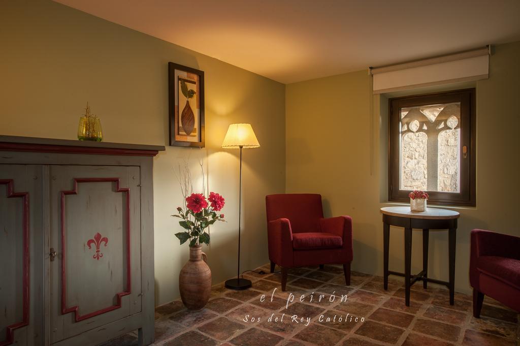 El Peiron Hotel Sos del Rey Católico Eksteriør billede