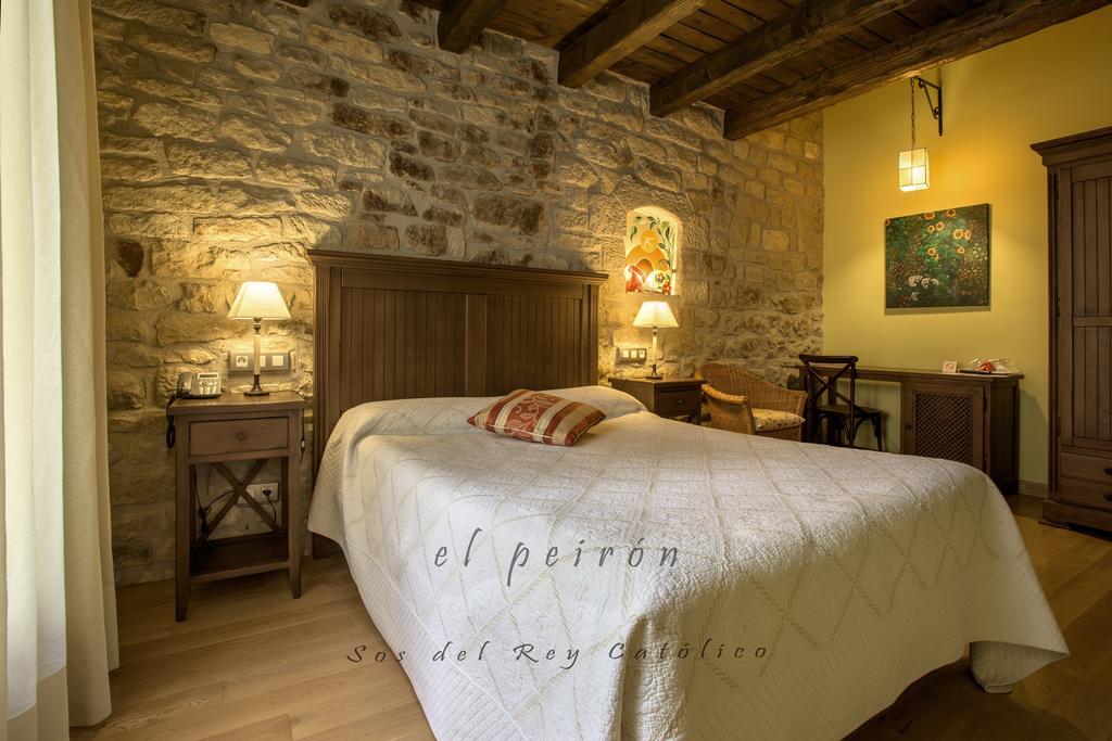El Peiron Hotel Sos del Rey Católico Eksteriør billede