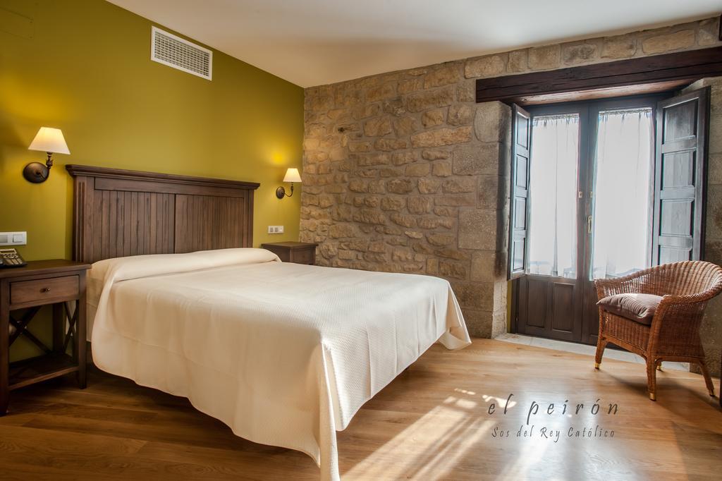 El Peiron Hotel Sos del Rey Católico Eksteriør billede