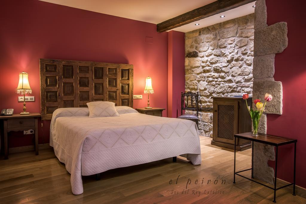 El Peiron Hotel Sos del Rey Católico Eksteriør billede